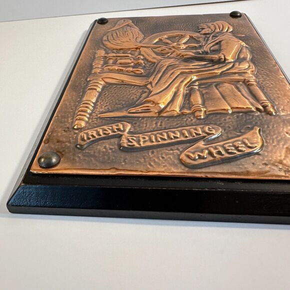 Copper work Irish Spinning Wheel Rathbanna Hand Wrought in Ireland Vintage - Picture 7 of 7